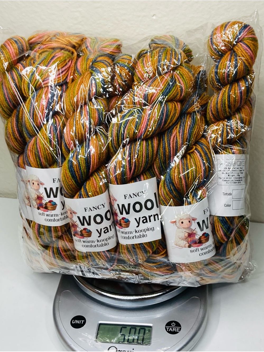 10 NEW Fancy Wool Yarn 495+g 85% Australian Wool 10% Camel 5% Anti-Pilling Fiber